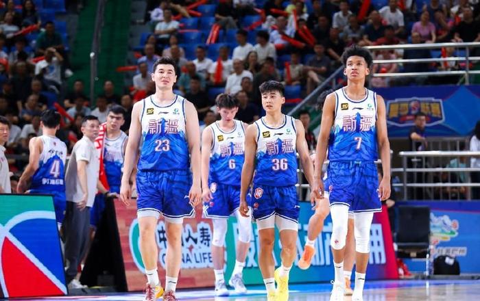 争冠劲旅轰然倒下！昔日季后赛四强球队被伤病击垮，曾被视为夺冠