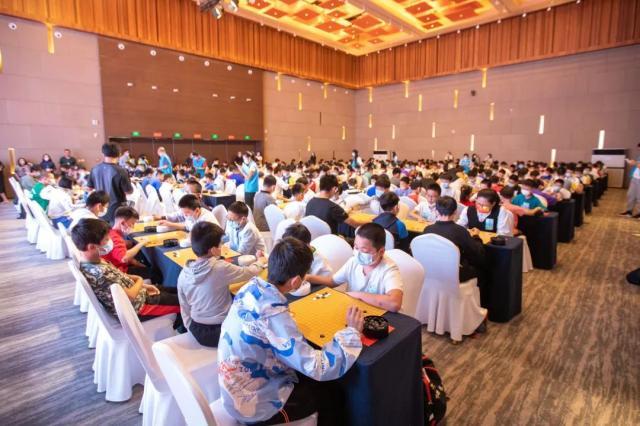 九游体育娱乐-运动相伴小长假 健身节庆两相宜